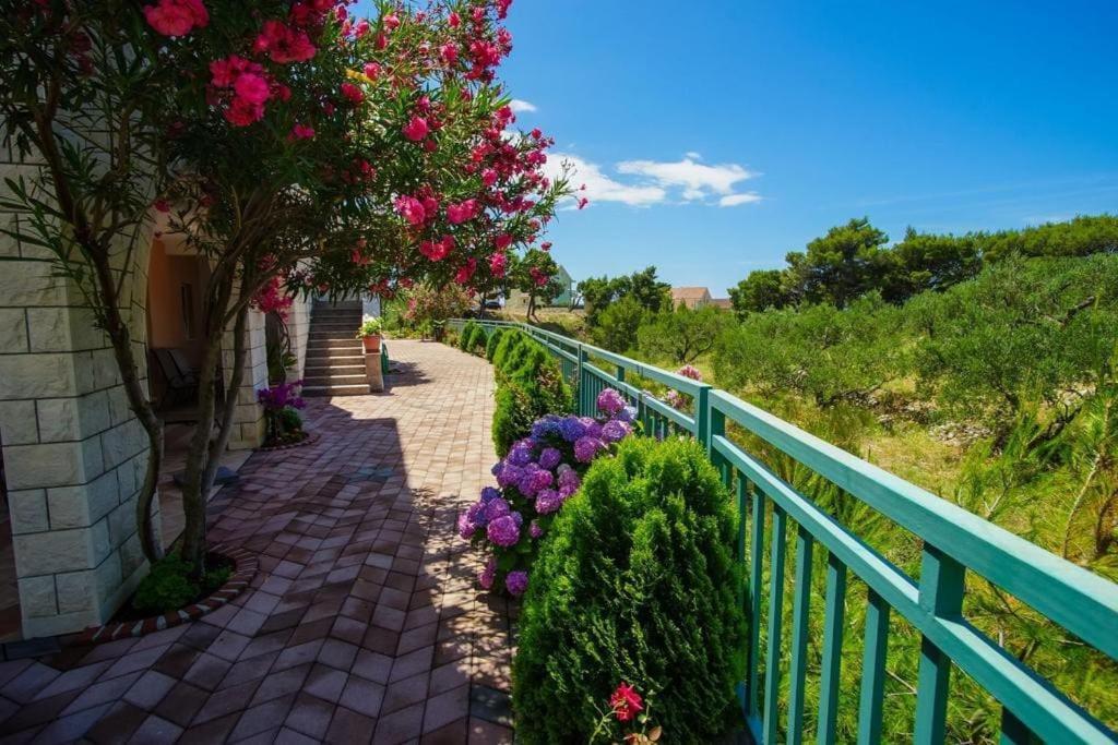 Villa Mara Promajna Exterior foto
